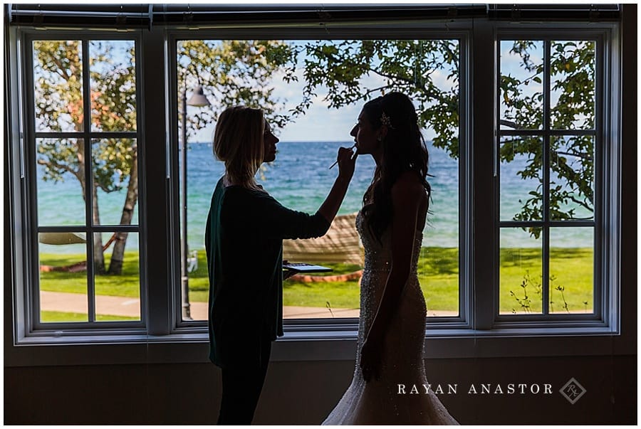 final touchups for bride