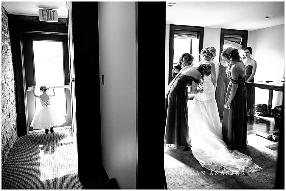 bride getting ready at hotel sterling in monroe michigan