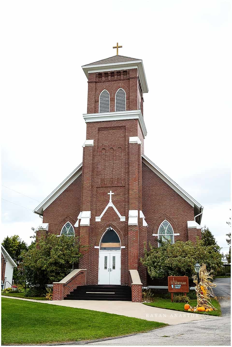wedding at Saint Wenceslaus church in northport