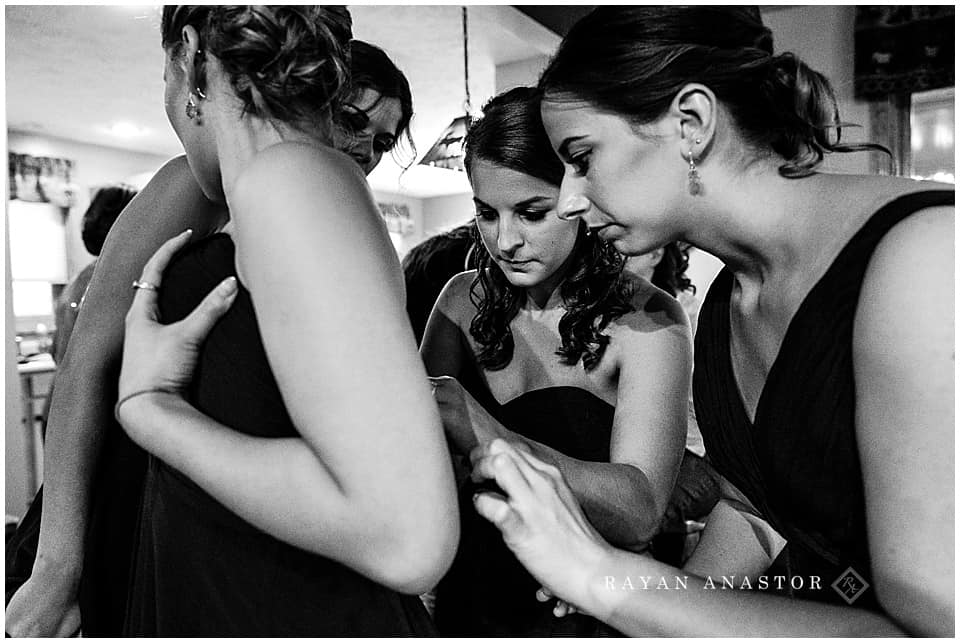 bridesmaids getting ready