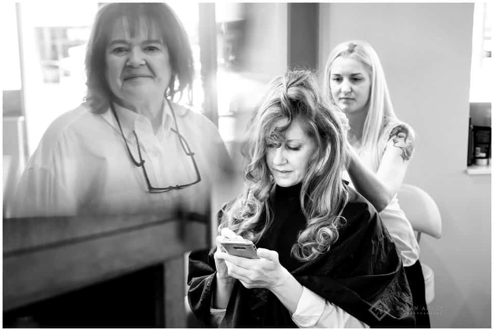 bride and her mom getting ready at studio 415