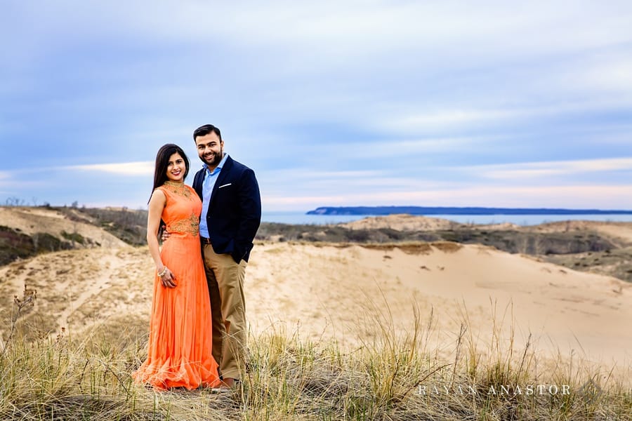 trandition indian engagement photos in sand dunes