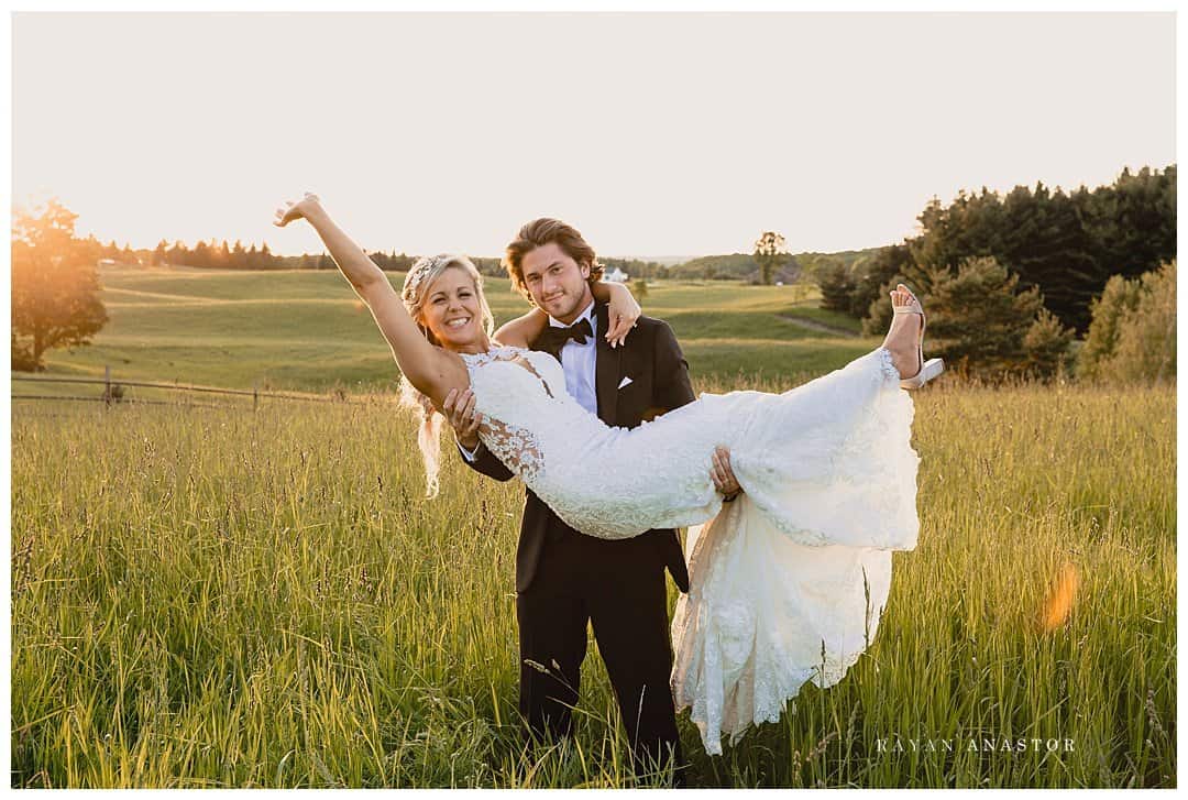 sunset field photos of bride and groom