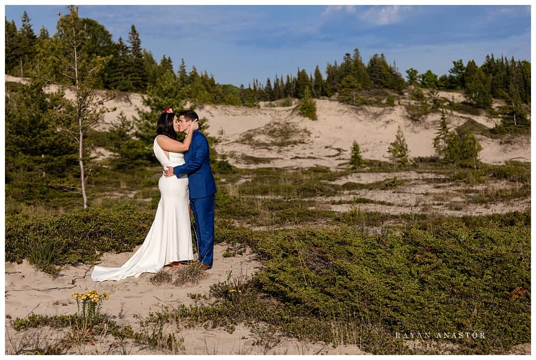 wedding in the sand dunes on beaver island
