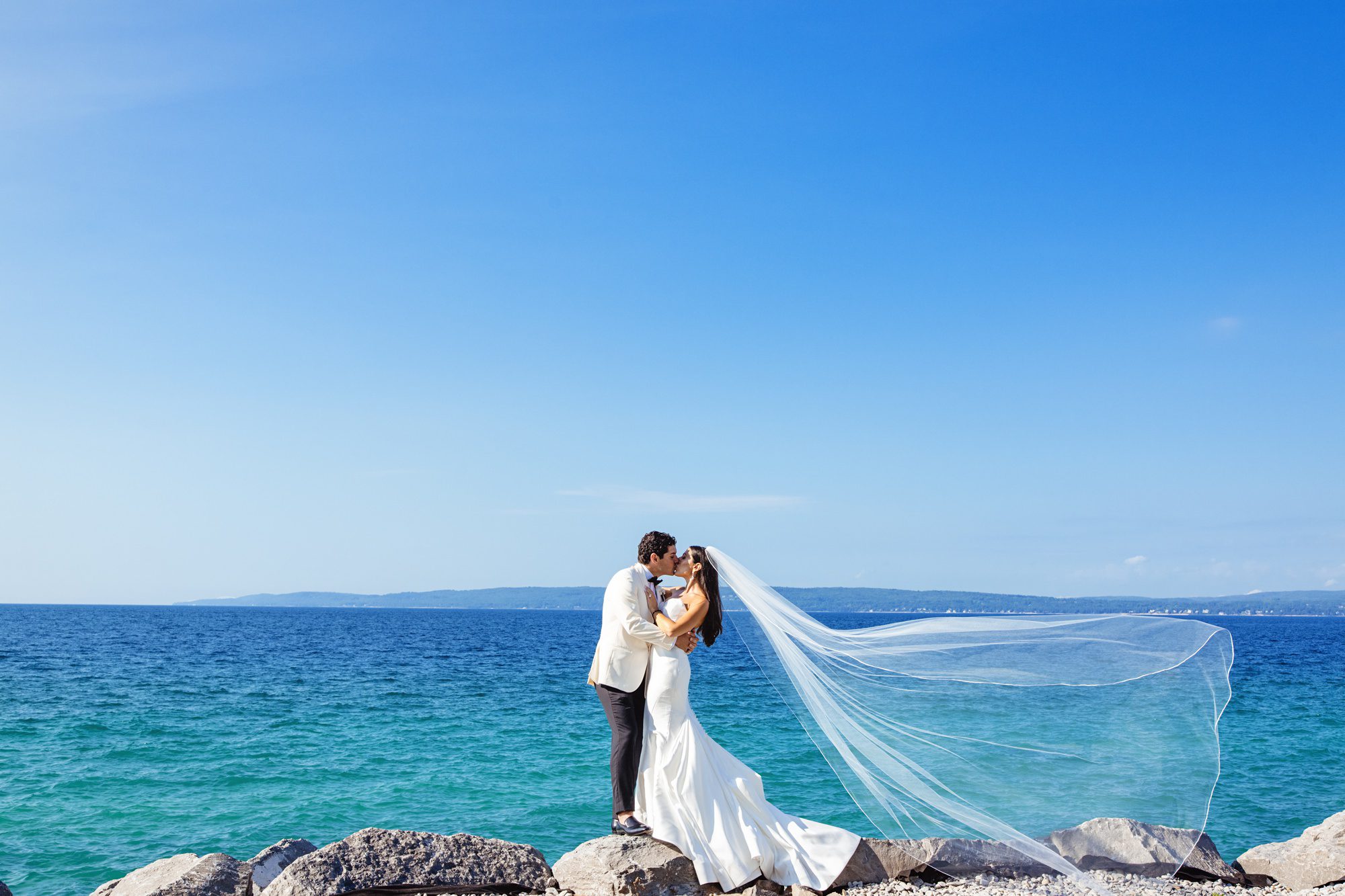 wedding portraits at bay harbor inn